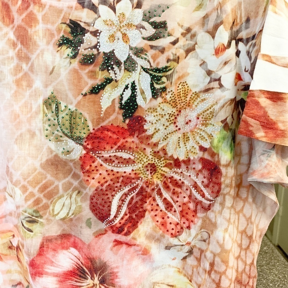 Studio Gem XXL Cream Red Floral Embellished Short Sleeve Top - Picture 3 of 5